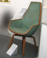 Jacobsen Giraffe Chair